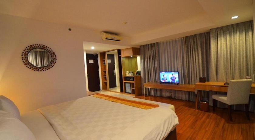 Arch Hotel Bogor Exteriör bild